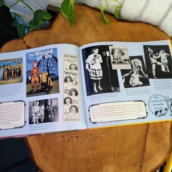 Wizard of Oz Behind the Scenes Book - Picture 9 of 14